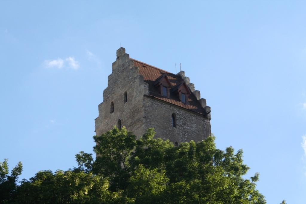 Pod Hradom Restaurant & Pension Topoľčany 外观 照片